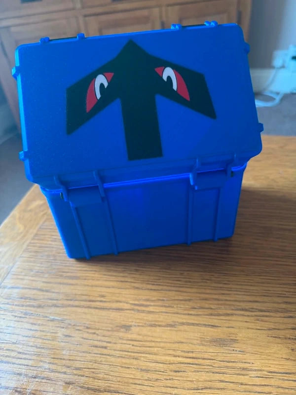 Pokemon Lucario TCG Toploader (50s) Storage Box